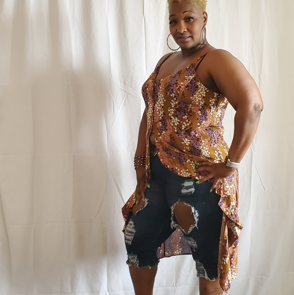 Flare Bloom Long Tail Top